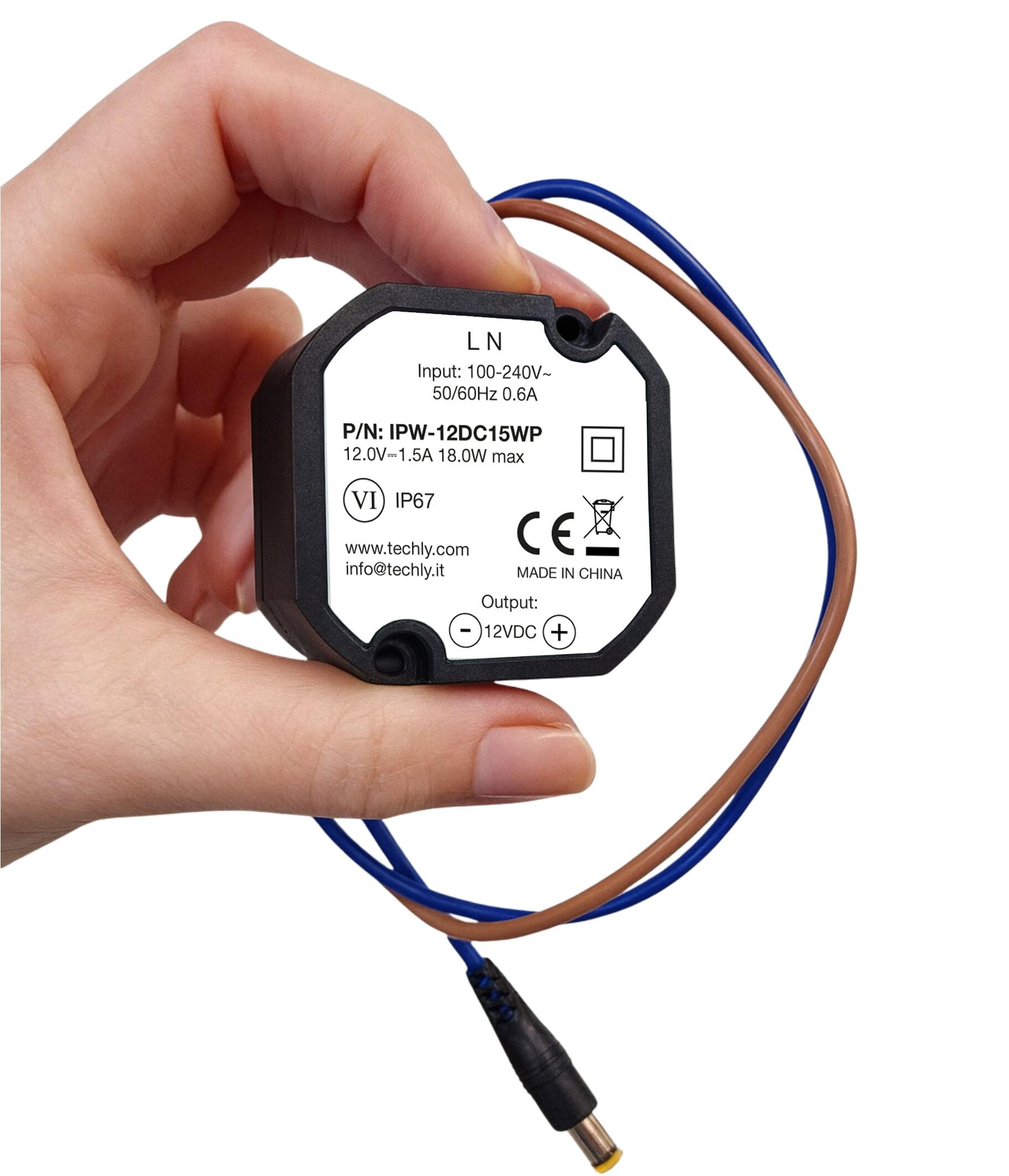 Alimentatore Impermeabile IP67 12 V / 1,5 A, 18 W Plug 5.5 x 2.1 mm Nero