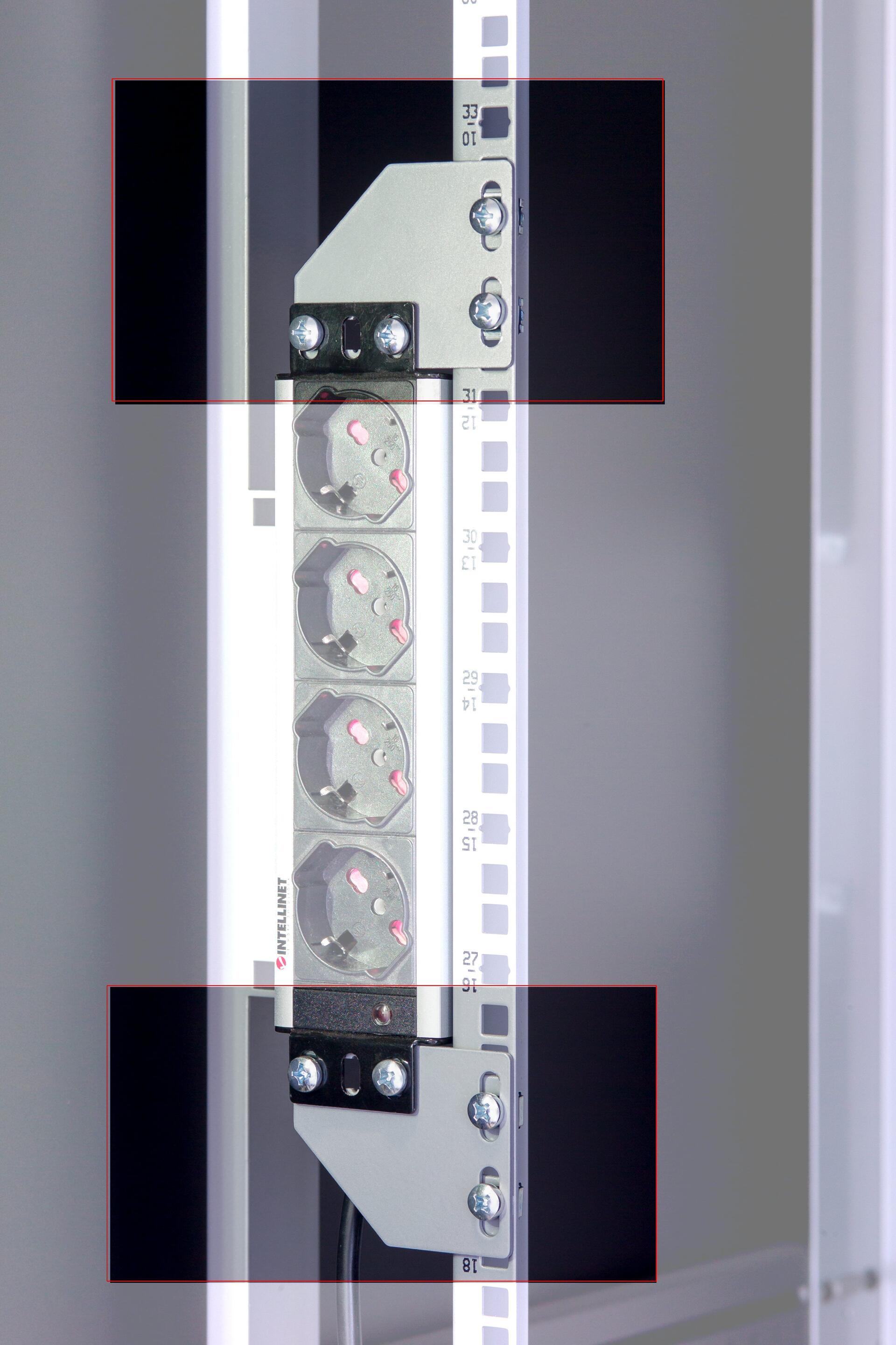 Staffe per Montaggio Verticale su Montanti Rack Silver