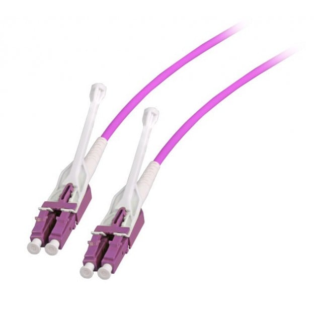 Le bretelle Duplex HD Uniboot, utilizzando un singolo cavo tondo dal diametro di 3.0 mm, riducono il volume dei cavi presenti sugli apparati, favorendo il flusso di aria per il raffreddamento e semplificando la gestione delle permute (patching). Il jumper